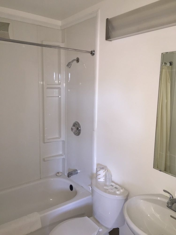 Voyageur Motel Thunder Bay Bagian luar foto