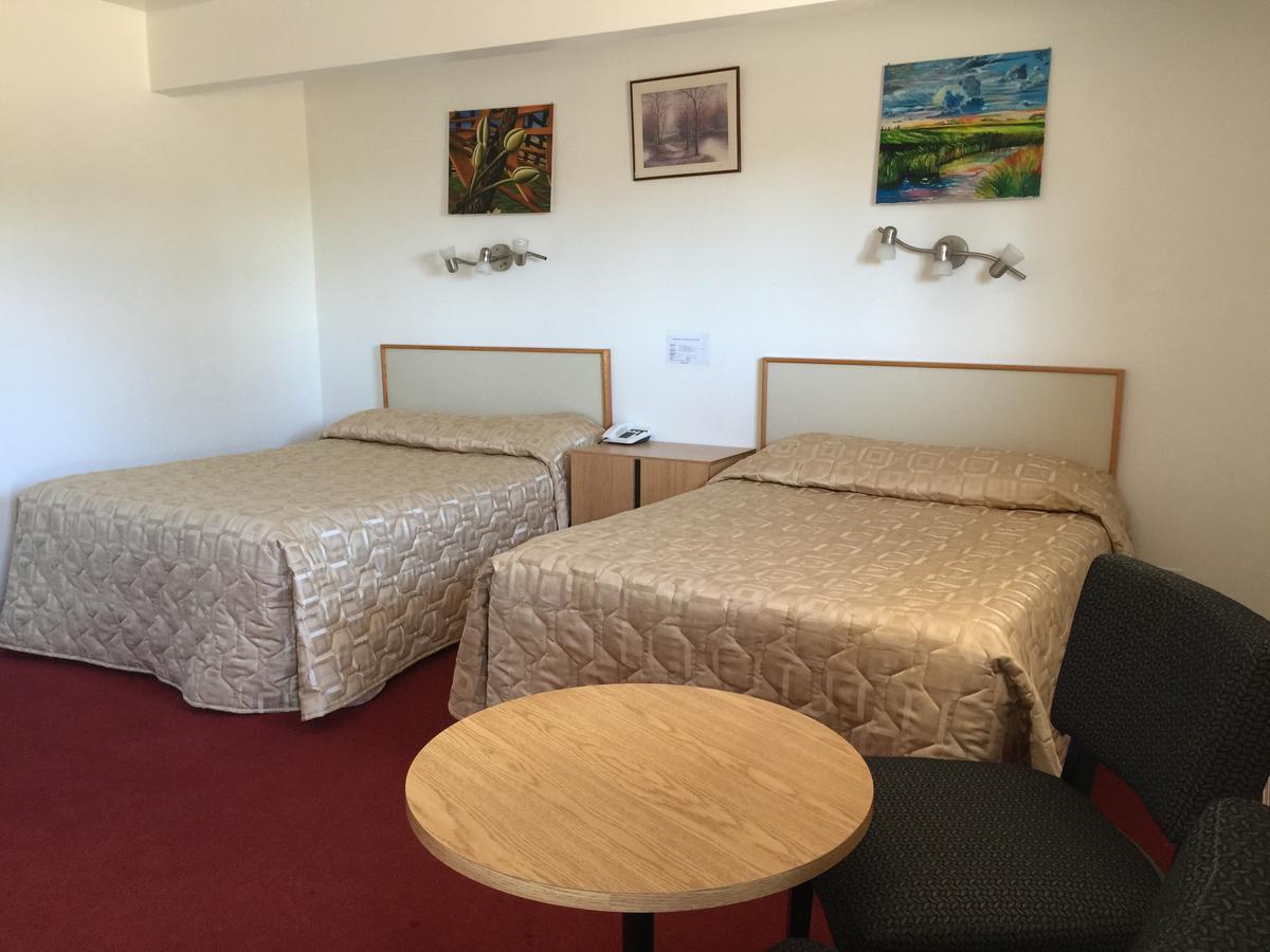 Voyageur Motel Thunder Bay Bagian luar foto