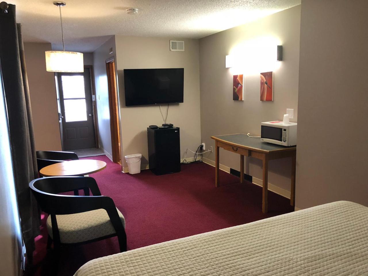 Voyageur Motel Thunder Bay Bagian luar foto