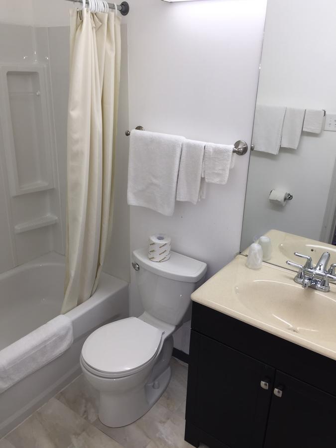 Voyageur Motel Thunder Bay Bagian luar foto