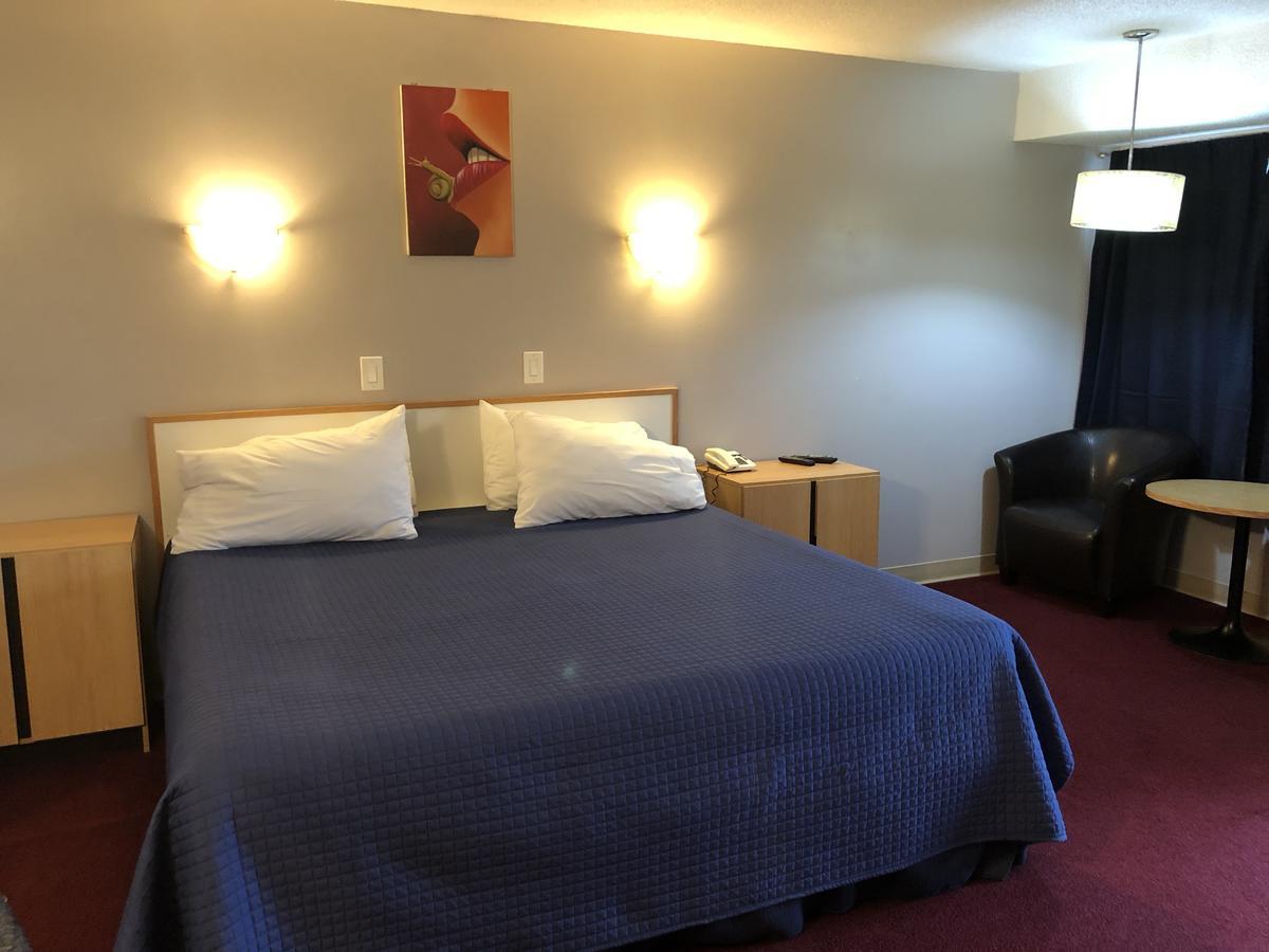 Voyageur Motel Thunder Bay Bagian luar foto