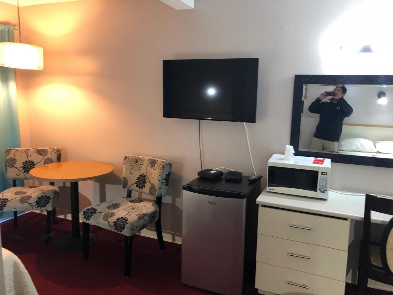 Voyageur Motel Thunder Bay Bagian luar foto