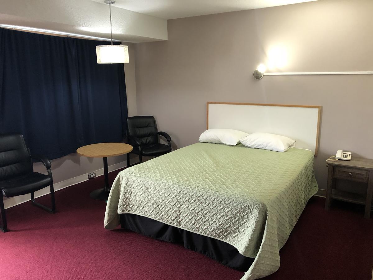 Voyageur Motel Thunder Bay Bagian luar foto