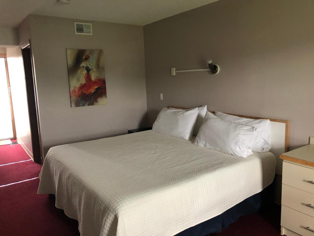 Voyageur Motel Thunder Bay Bagian luar foto